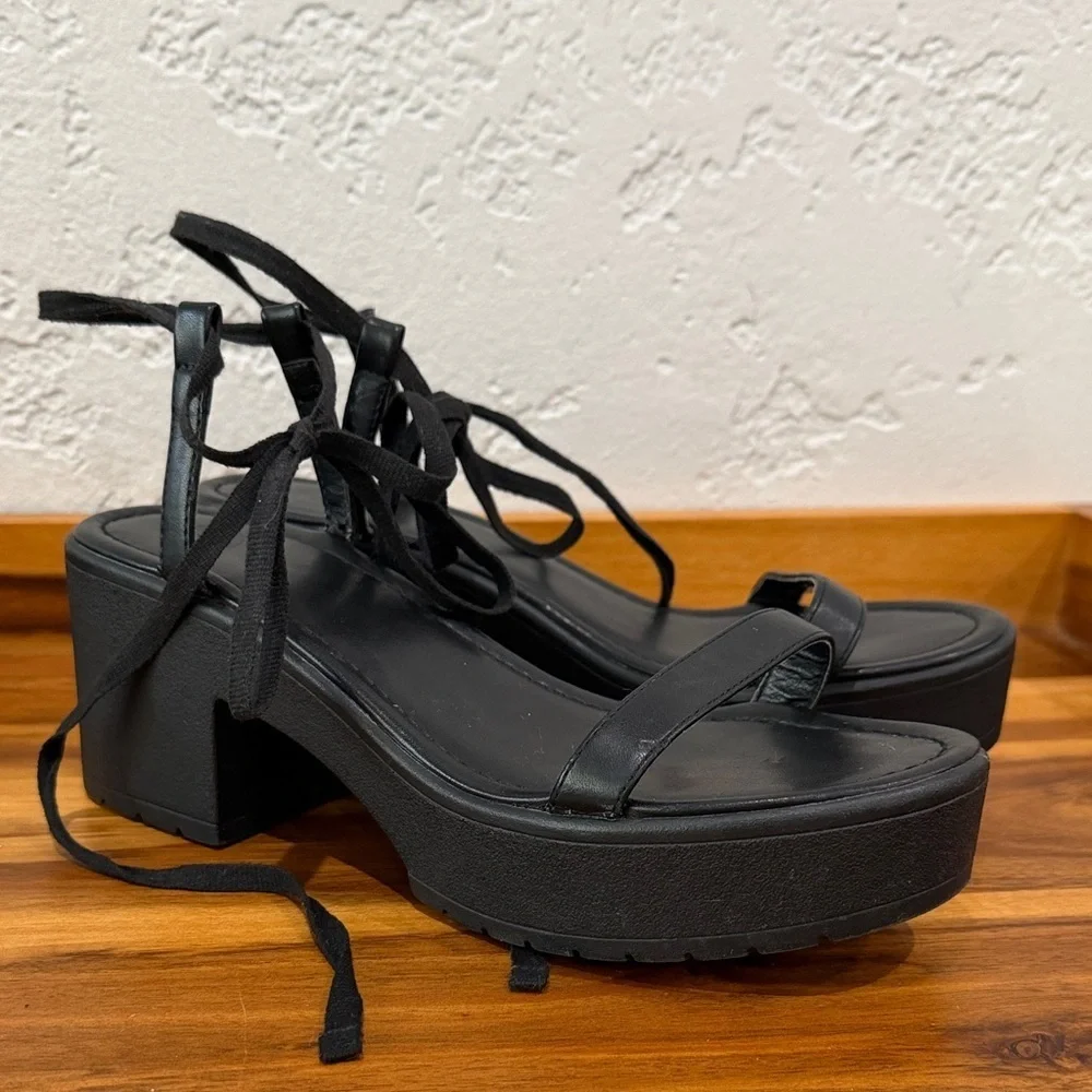 Urban Outfitters Y2K Style Ankle Tie Black Platform Sandals